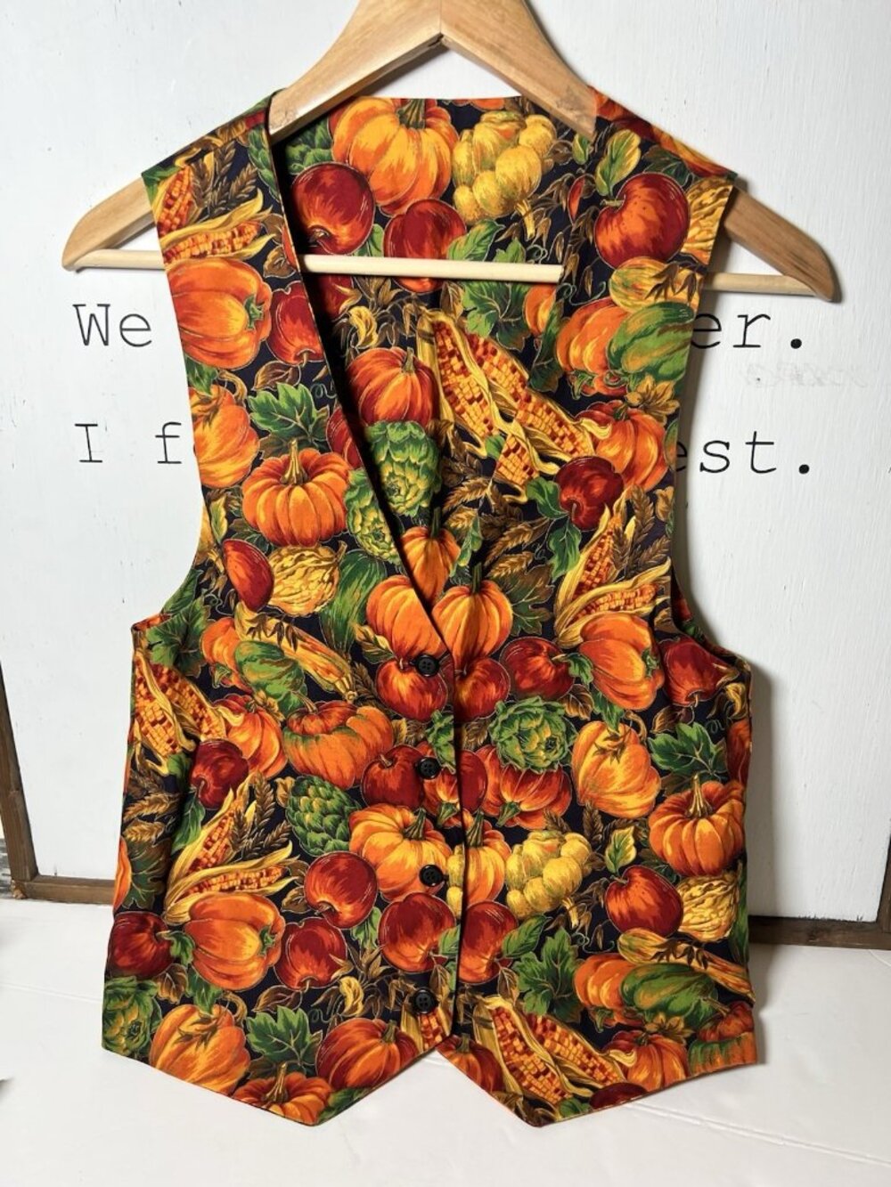 Quirky Grandma core Pumpkin Thanksgiving Harvest Vest Size Medium.  Bb - Picture 2 of 6